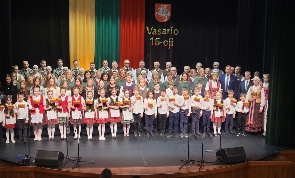 Vasario 16-oji Seinuose