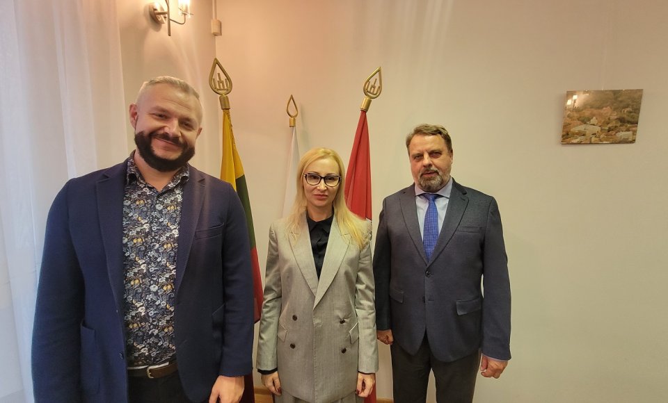 Konsulate lankėsi Suvalkų Aukštosios amatų mokyklos vadovai